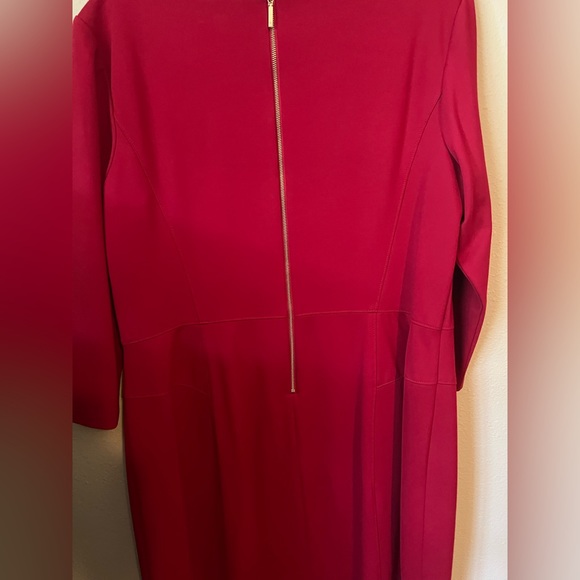 Lauren by Ralph Lauren Red Structured  & Fitted V Neck Dress Size 18 - Picture 12 of 16